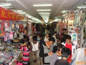 黑龍江哈爾濱服裝城全攻略 地址交通、拿貨技巧與營(yíng)業(yè)時(shí)間詳解