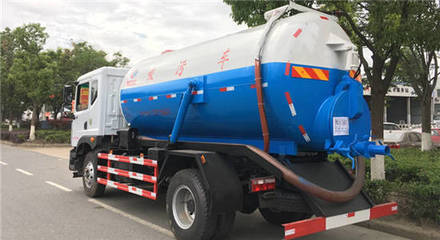 東風(fēng)12方吸污車深度講解 一車多用的清洗吸污利器